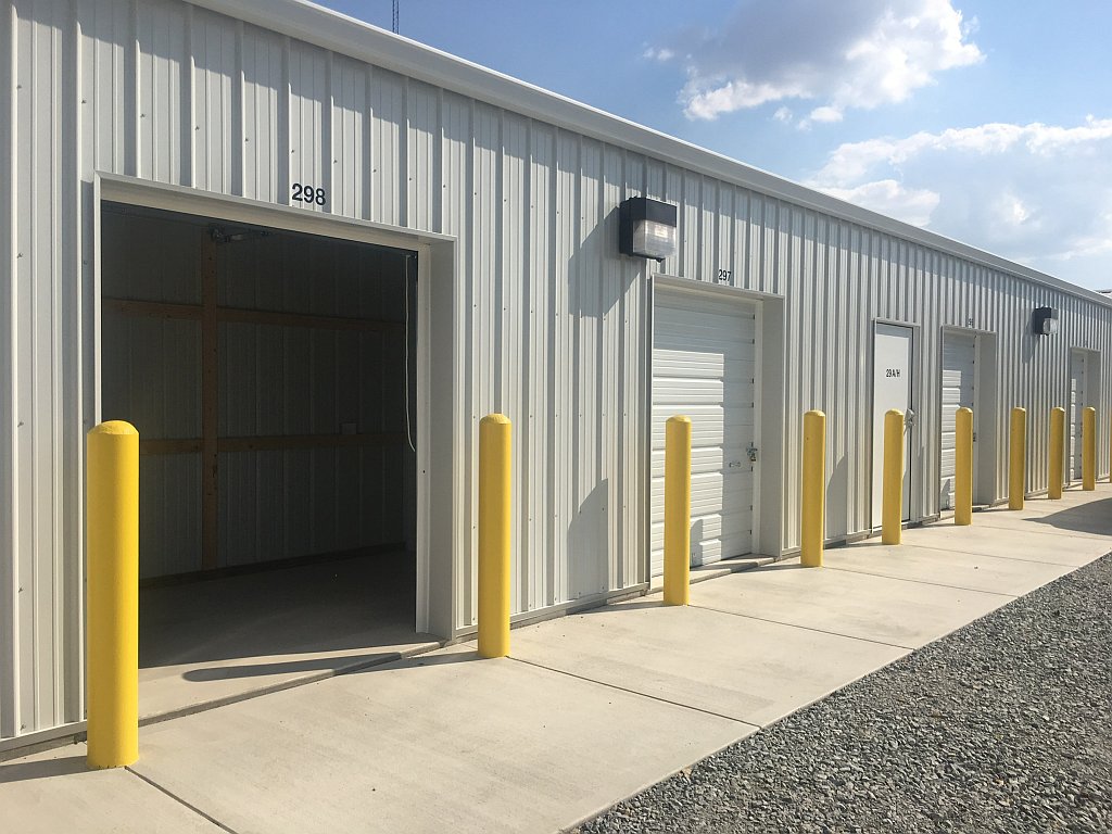 Dock-high storage units